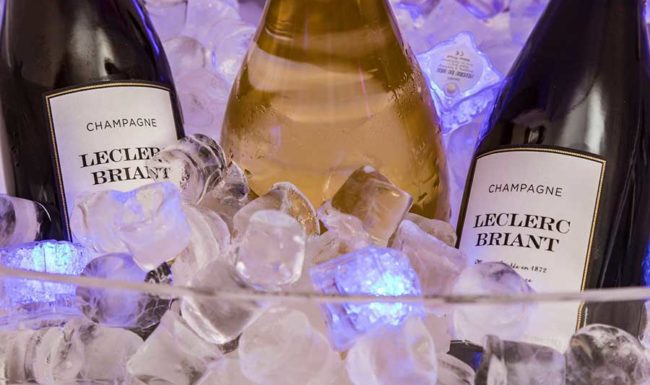 2lounge ist Ihr Trio für exklusive Firmenevents, Empfänge, Get Togther mit Livemusik und Hintergrundmusik im stilvolles Ambiente.