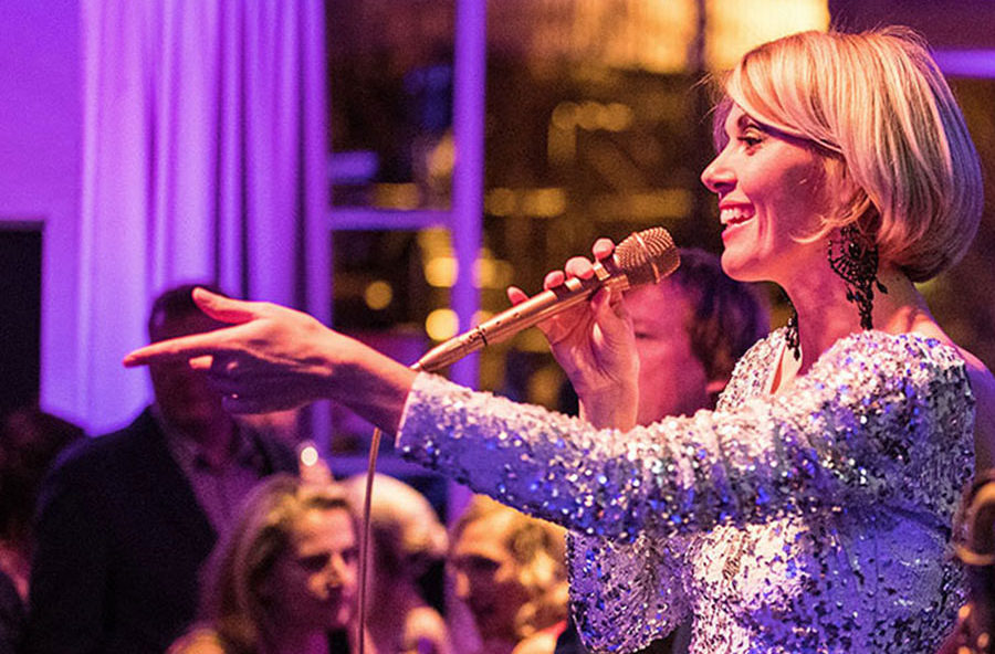 2lounge ist Ihr Trio für exklusive Firmenevents, Empfänge, Get Togther mit Livemusik und Hintergrundmusik im stilvolles Ambiente.